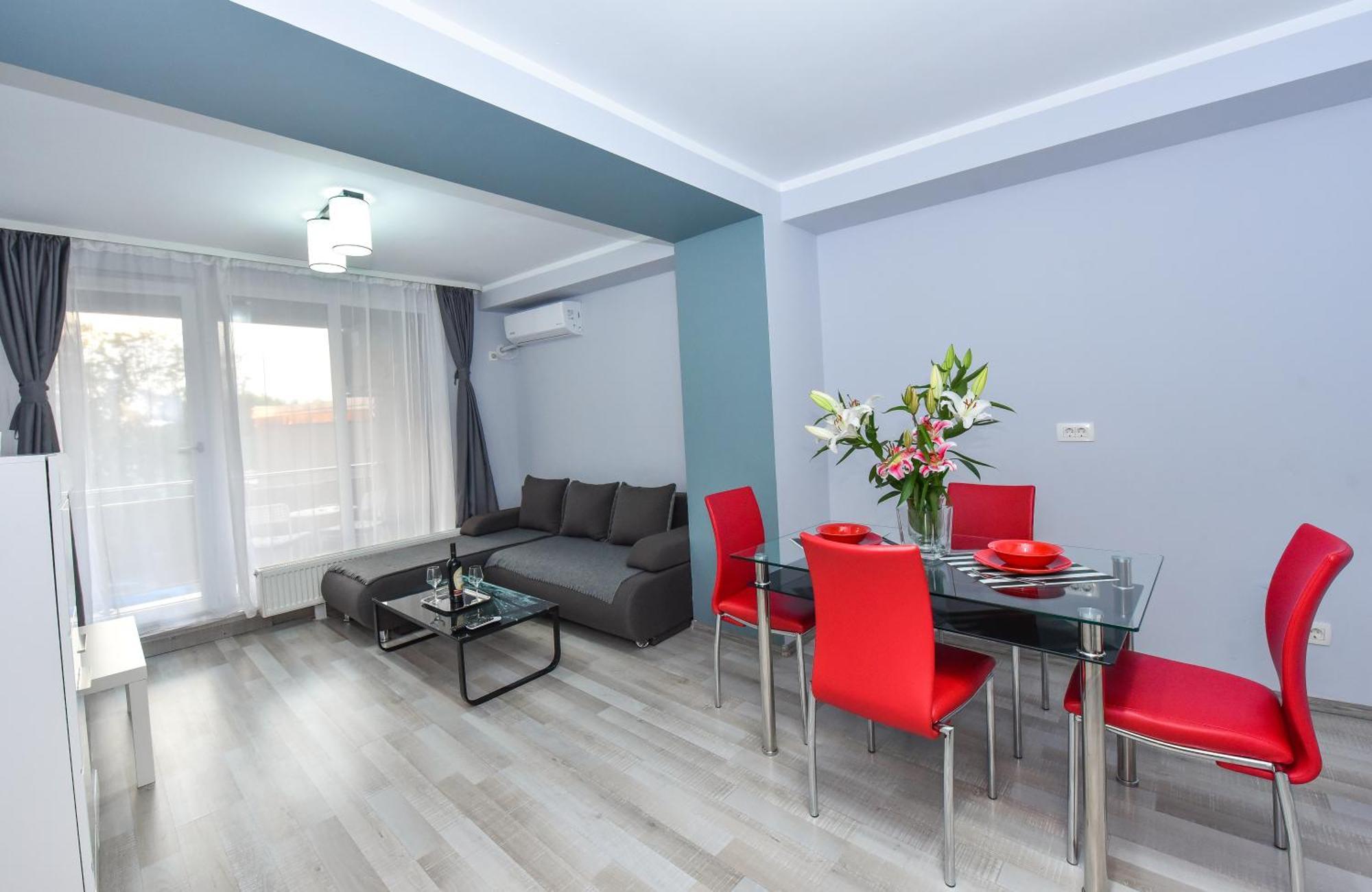Dracula Adventure Tours Accommodation Bukarest Exterior foto