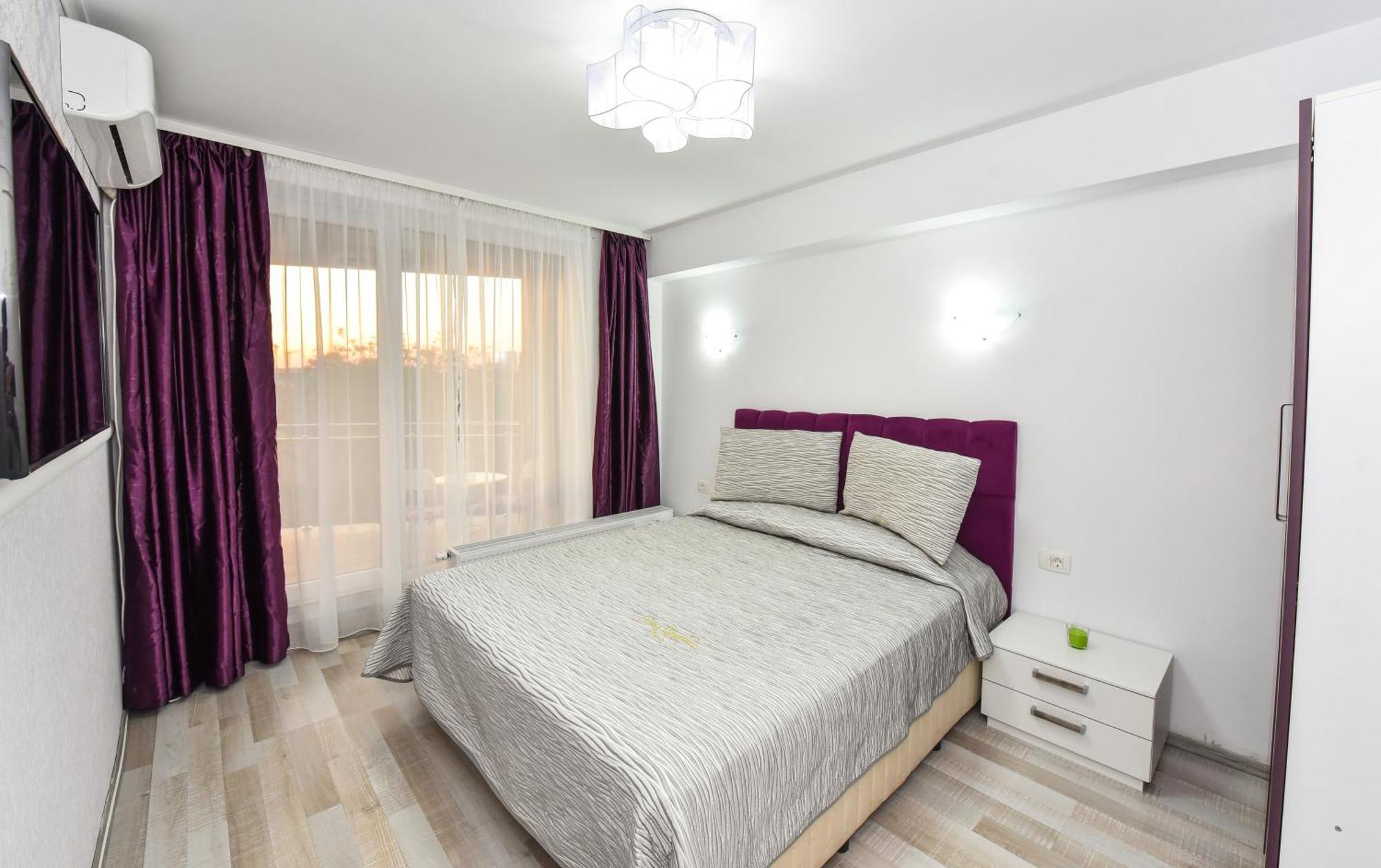 Dracula Adventure Tours Accommodation Bukarest Exterior foto