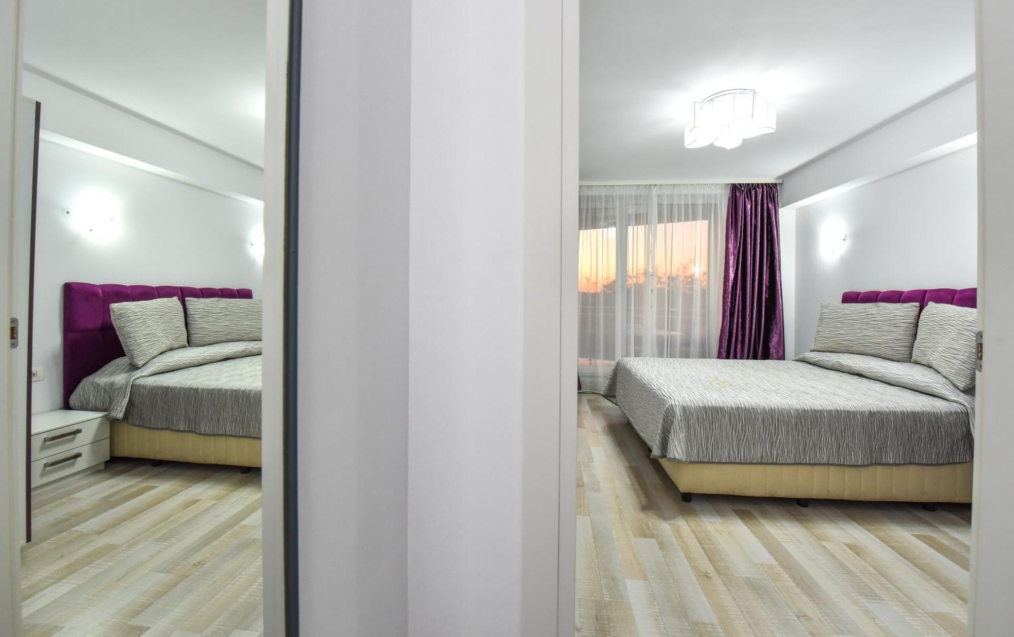 Dracula Adventure Tours Accommodation Bukarest Exterior foto